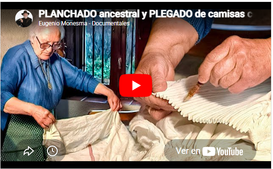 La planchadora. Técnica tradicional de planchar a mano y plegar camisas